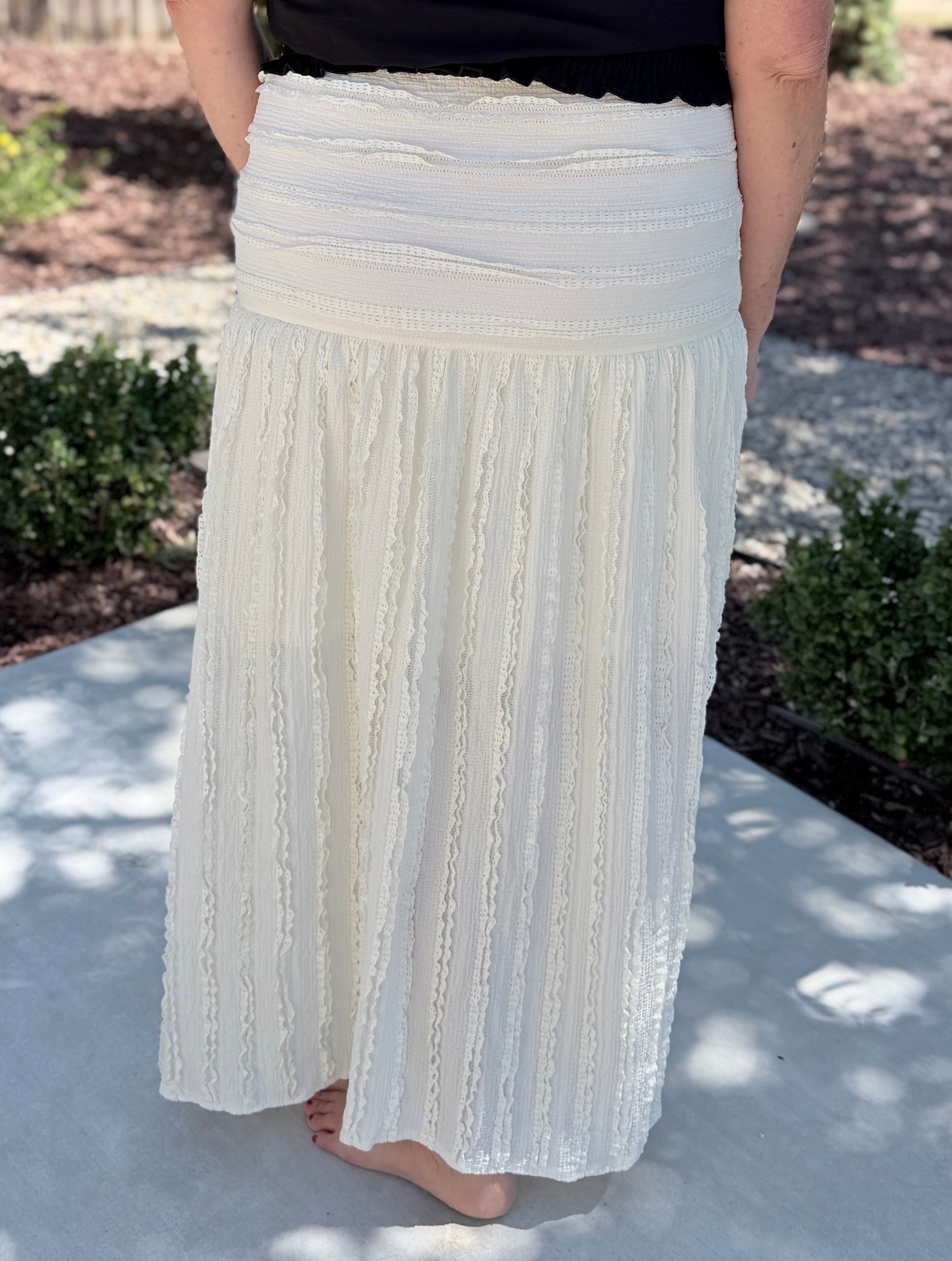 Off-White Textured Flowy Maxi Skirt