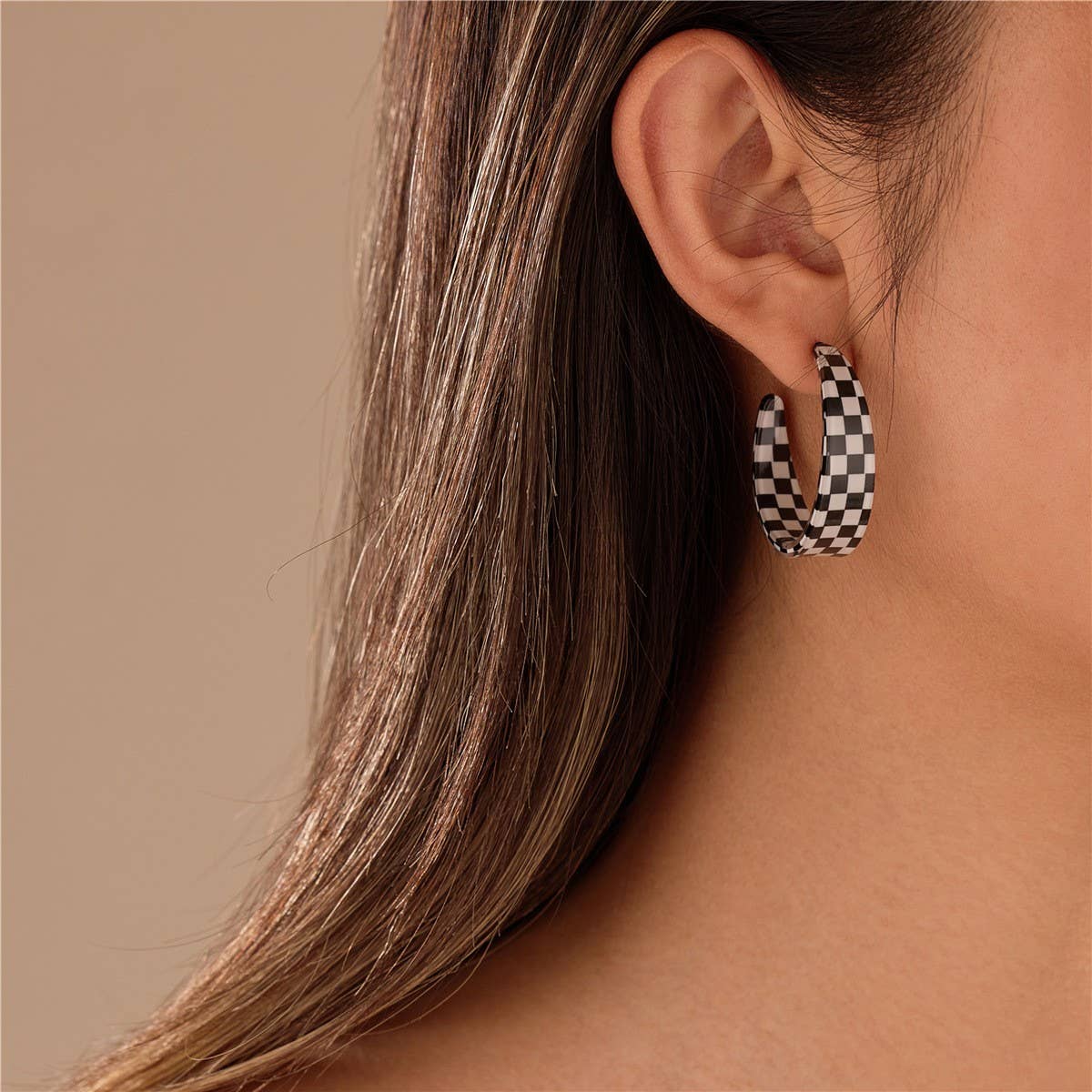 Retro Checkerboard Hoop Earrings – Black & Pink Statement Earrings
