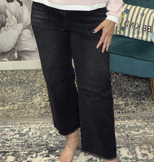 Black Frayed Hem Cropped Straight Leg Jeans