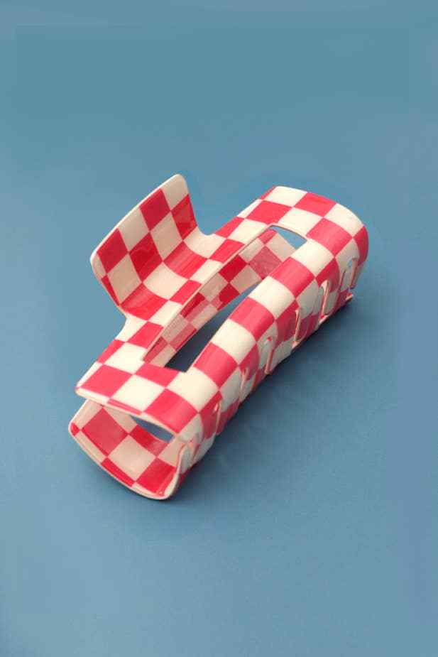 JUMBO CHECKERBOARD HAIR CLAW CLIPS