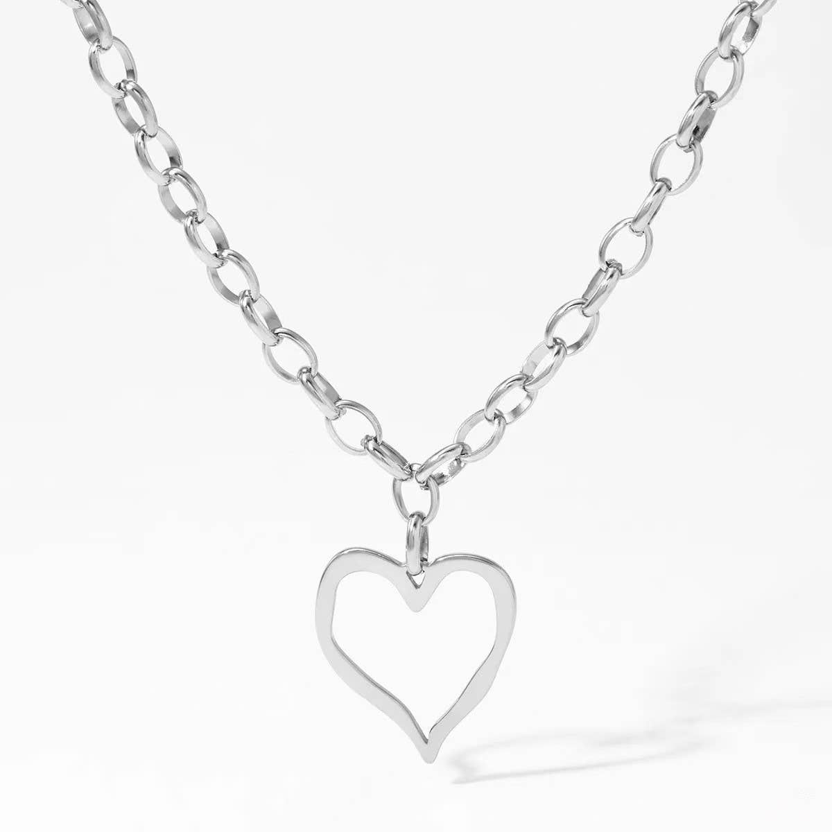 18K Gold Open Heart Necklace – Tarnish-Free Stainless Steel