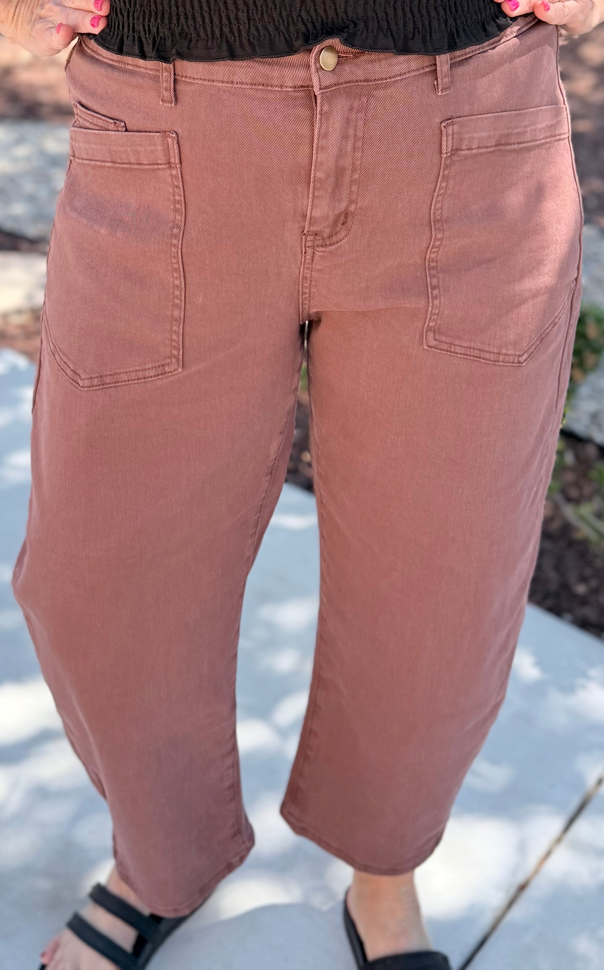 Coffee Solid Color Square Patch Pocket Ankle-length Barrel Jeans