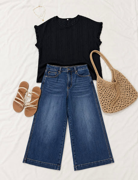 Solid Color Crewneck Sweet Short-Sleeve Hollow-Out Top - Black