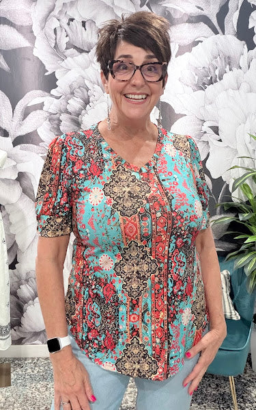 Floral Print V-Neck Puff Sleeve Tee — Women's Casual Boutique Top