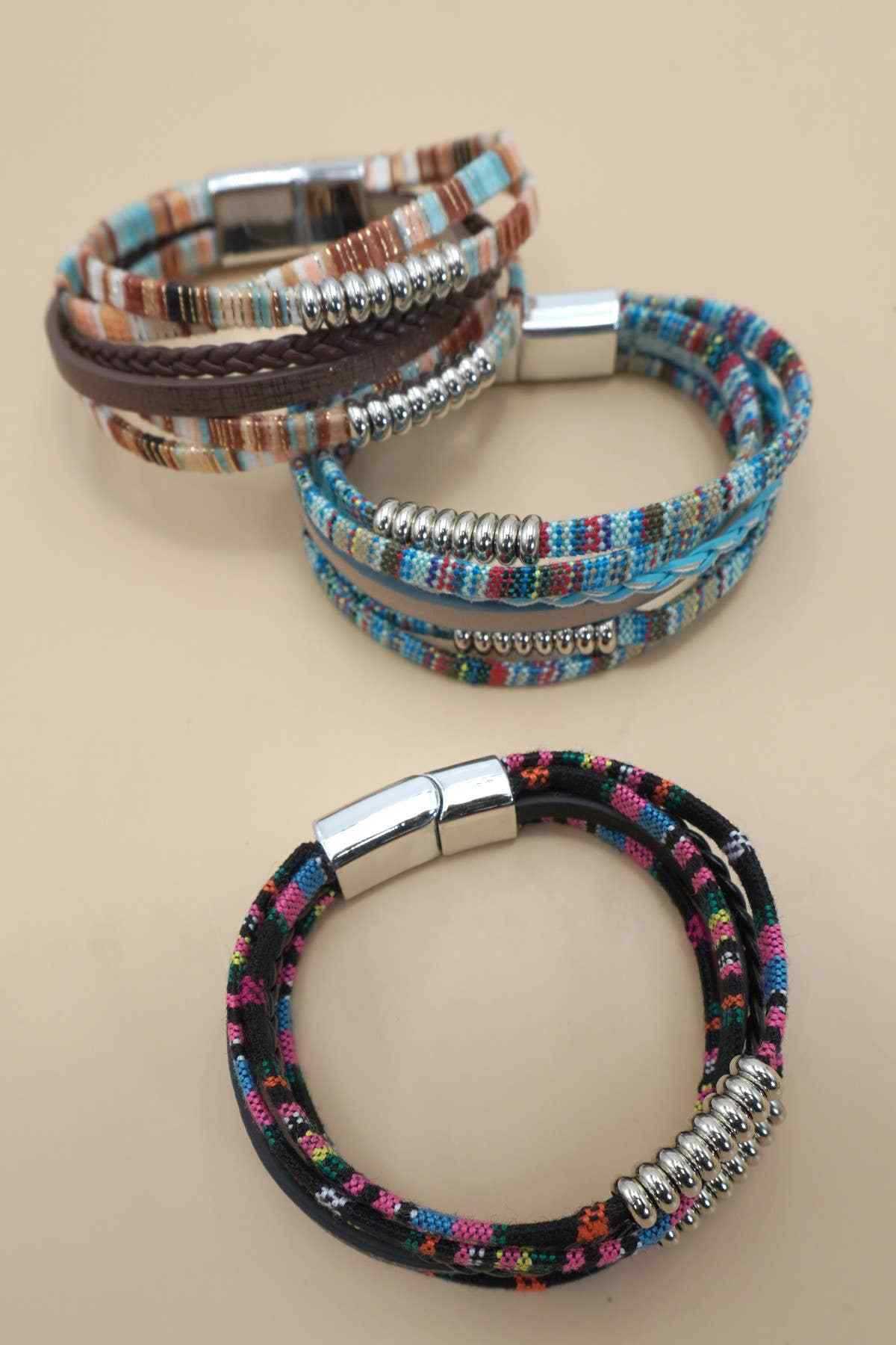 MAGNETIC BUCKLE BOHO MULTI LAYER BRACELET