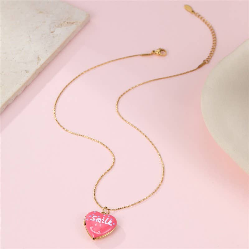 18K Gold Heart Locket Necklace – Tarnish-Free Stainless Steel